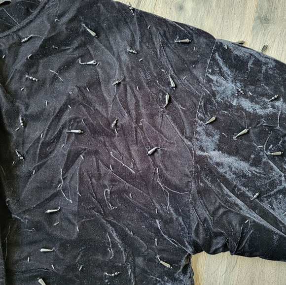 Topshop Velvet Beaded Padded Short Kimono Black {US size 10} - Picture 5 of 16